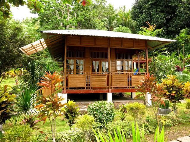 Two Fish Resort Lembeh Bitung Εξωτερικό φωτογραφία