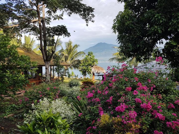 Two Fish Resort Lembeh Bitung Εξωτερικό φωτογραφία
