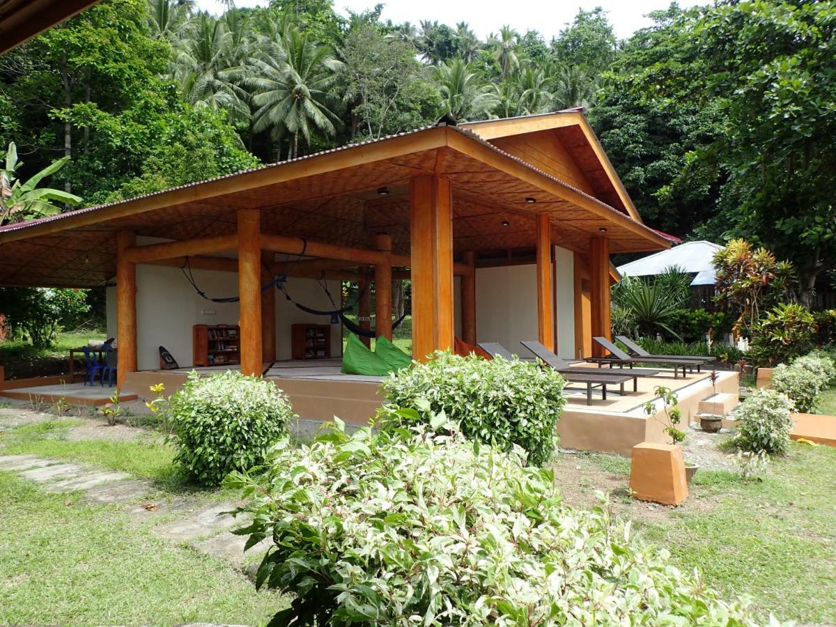 Two Fish Resort Lembeh Bitung Εξωτερικό φωτογραφία